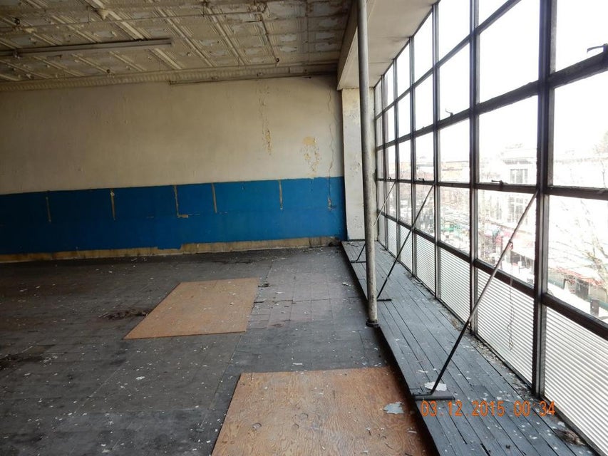 Photo #8: 610-612 State Street