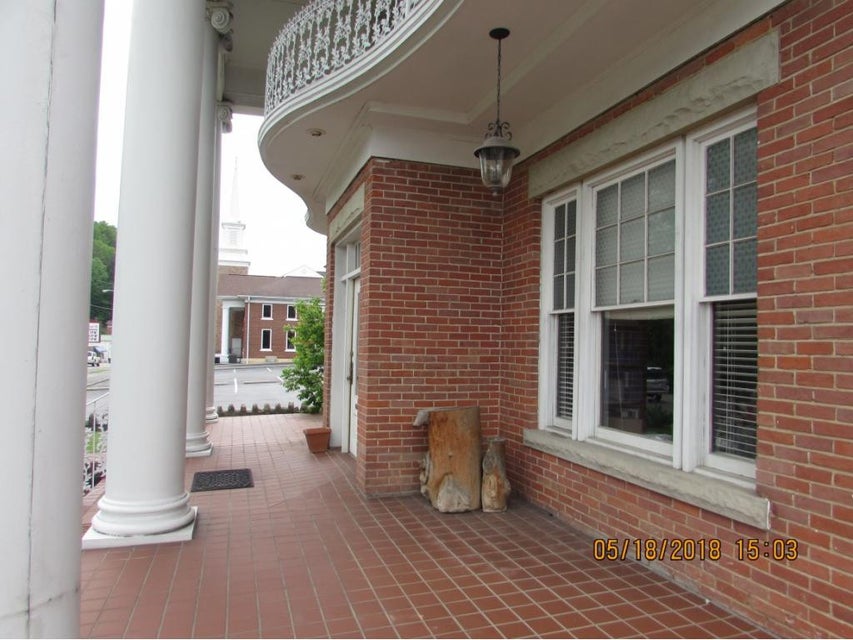 Photo #16: 221 Main Street