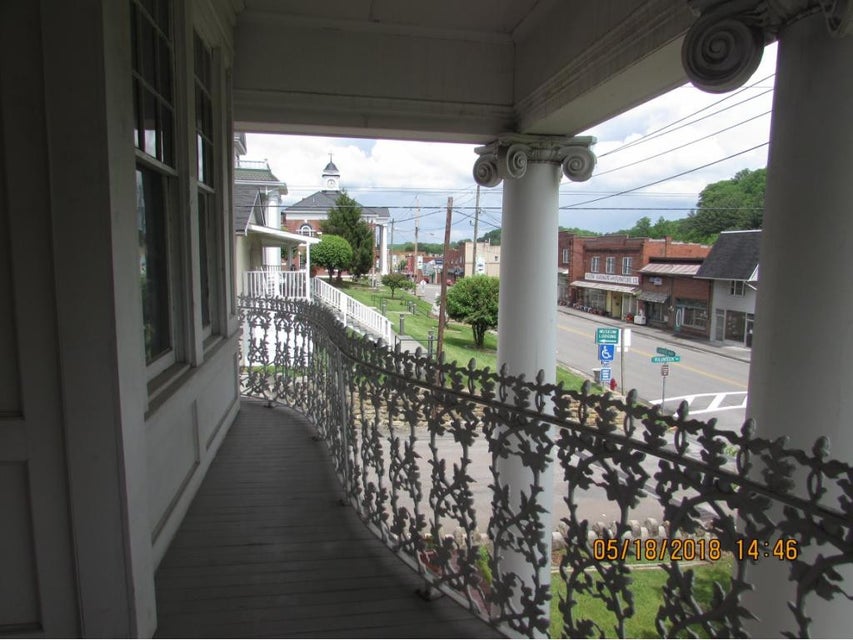 Photo #15: 221 Main Street