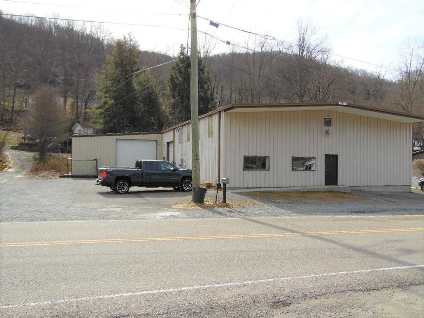 Photo #1: 1631 MAIN Avenue