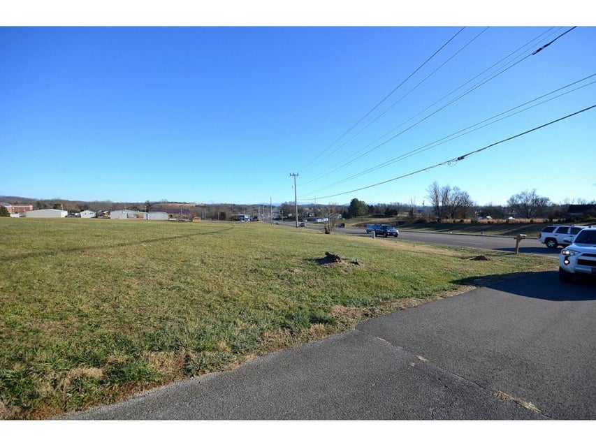 Photo #26: 5840 Kingsport Highway