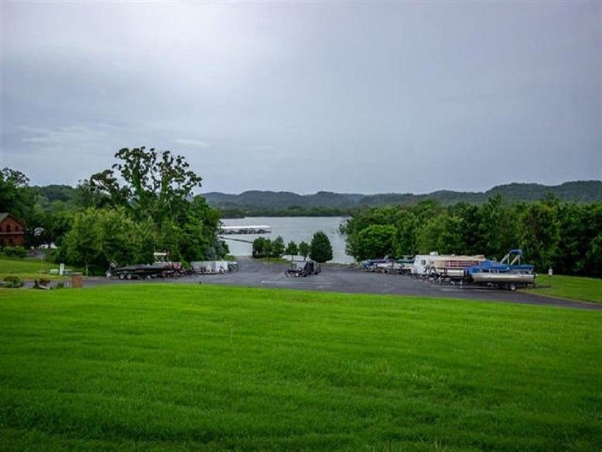 Photo #14: 8028 Mountain Ridge Drive