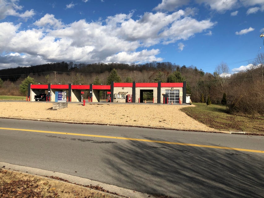 Photo #2: 123 Woodland Drive