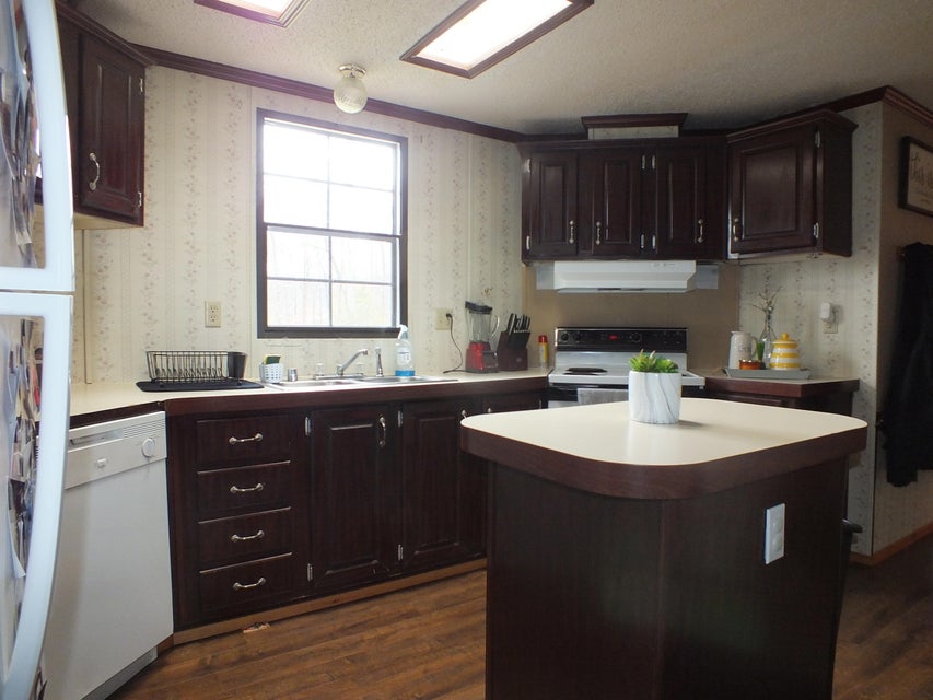 Photo #18: 1021 Lyonsdale Drive