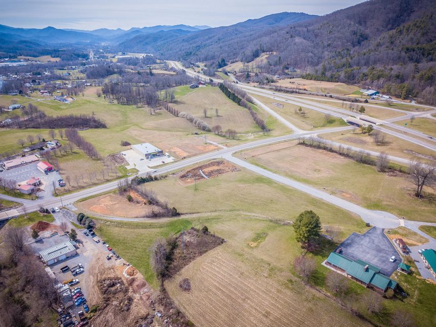 Photo #16: Tr 2 Unicoi Drive Drive