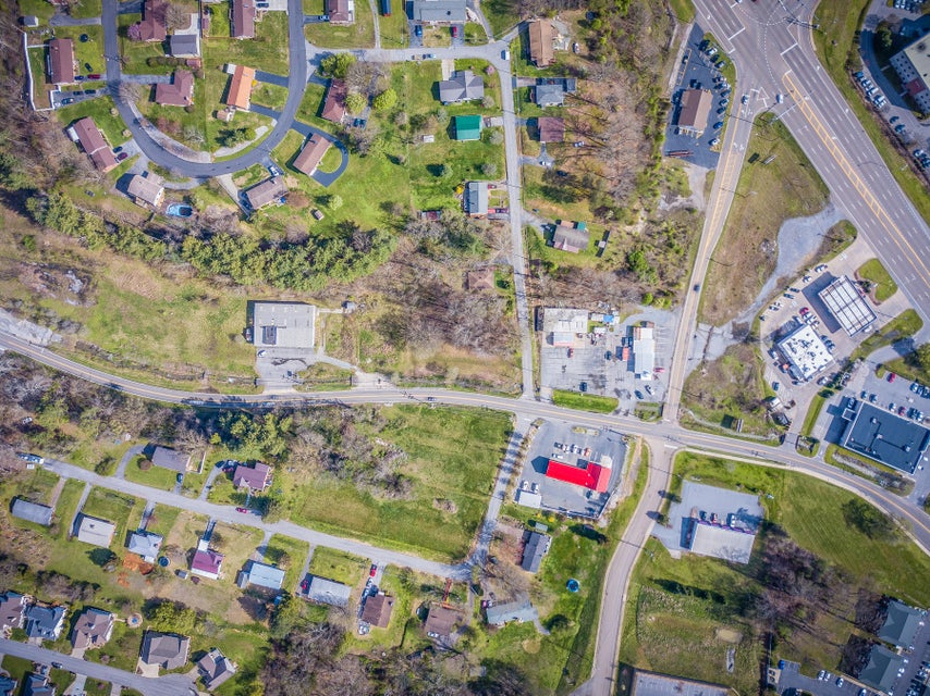 Photo #12: 1005&1009 Bloomingdale Road