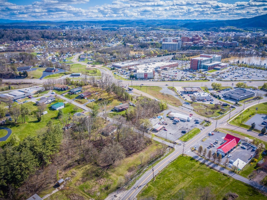 Photo #13: 1005&1009 Bloomingdale Road