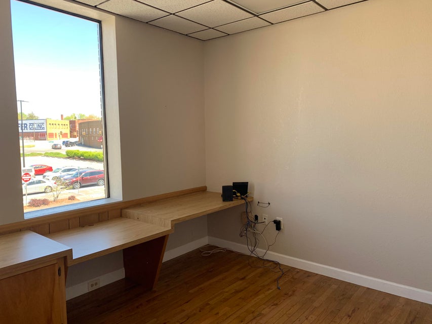 Photo #3: 245 New Street