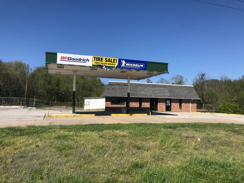 Photo #24: 585 Andrew Johnson Highway