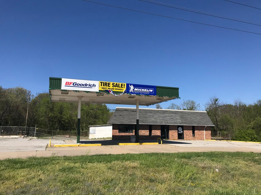 Photo #25: 585 Andrew Johnson Highway