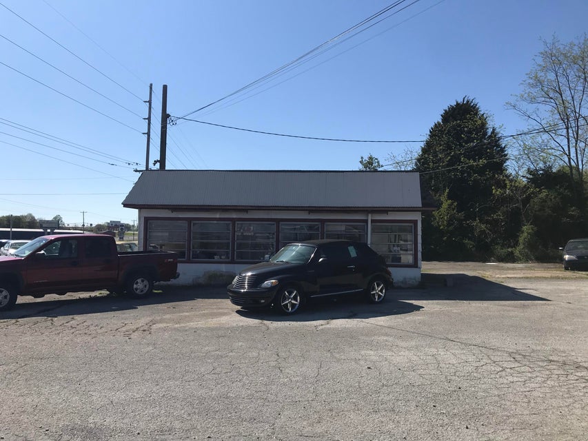Photo #11: 585 Andrew Johnson Highway