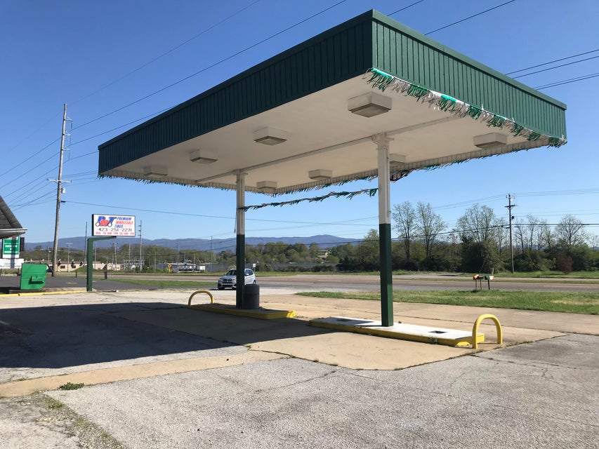 Photo #35: 585 Andrew Johnson Highway