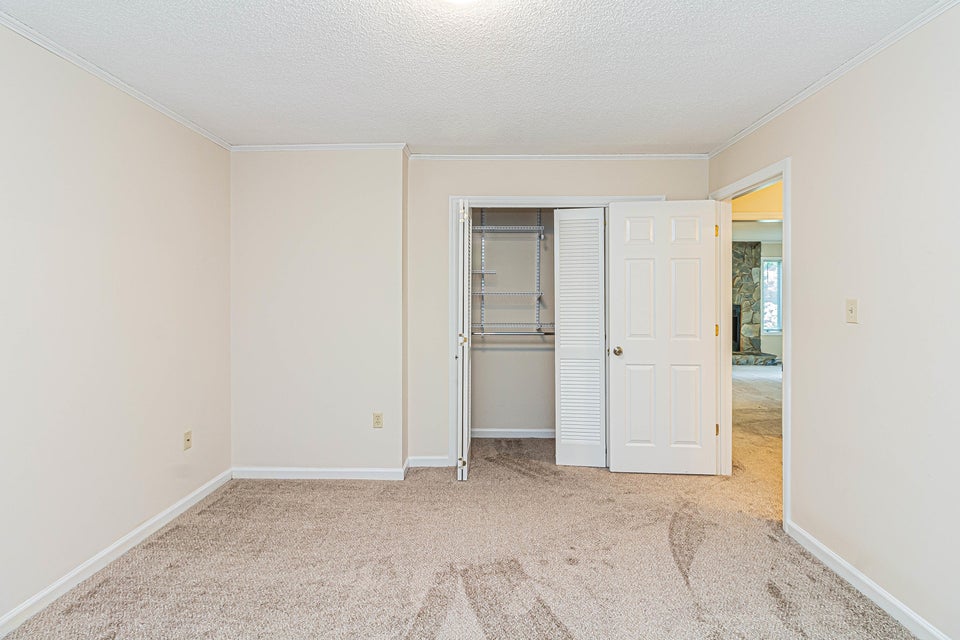 Photo #45: 401-415 Parkridge Drive