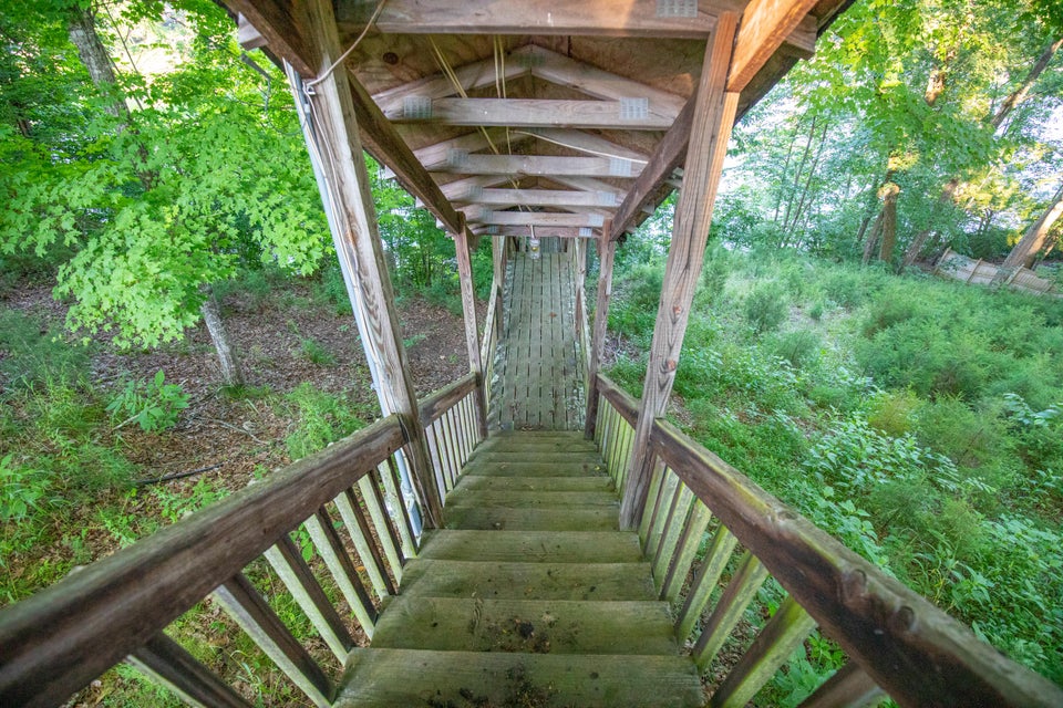 Photo #15: 259 Crussell Drive