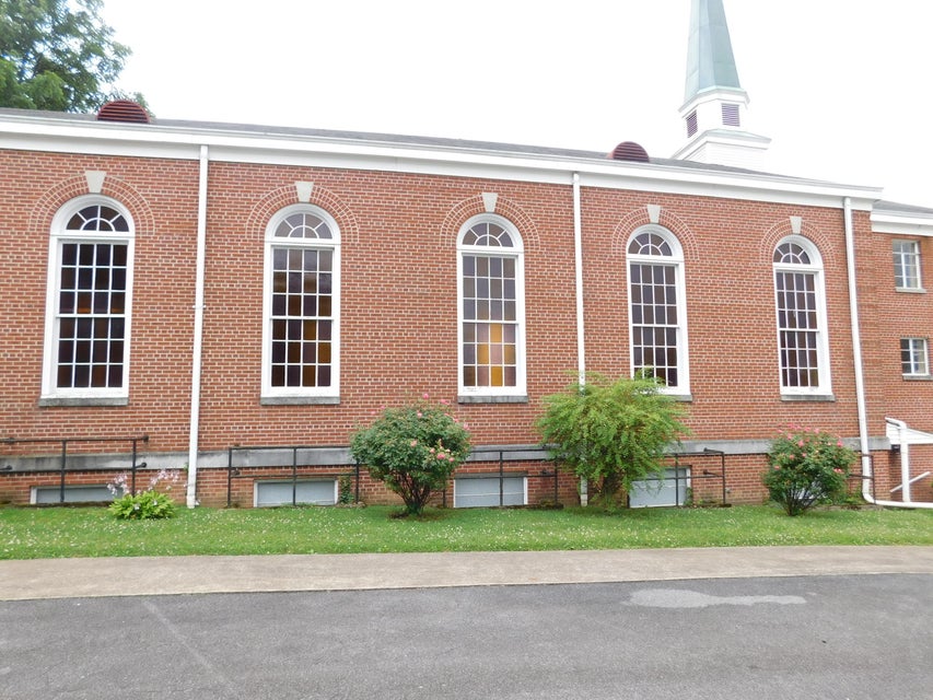 Photo #3: 2400 Broad Street