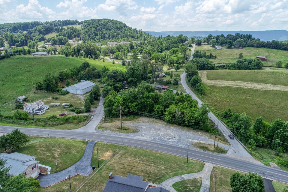 Photo #3: 956 Rock Springs Road