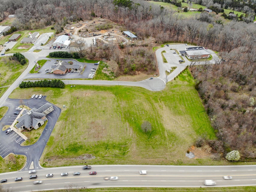 Photo #10: 1435 70 Tn Hwy Bypass / Heritage Court