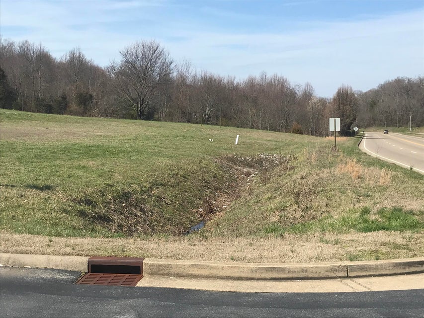Photo #14: 1435 70 Tn Hwy Bypass / Heritage Court