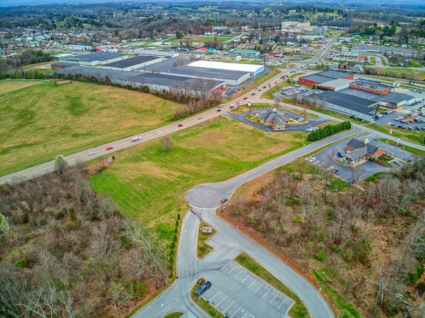 Photo #76: 1435 70 Tn Hwy Bypass / Heritage Court
