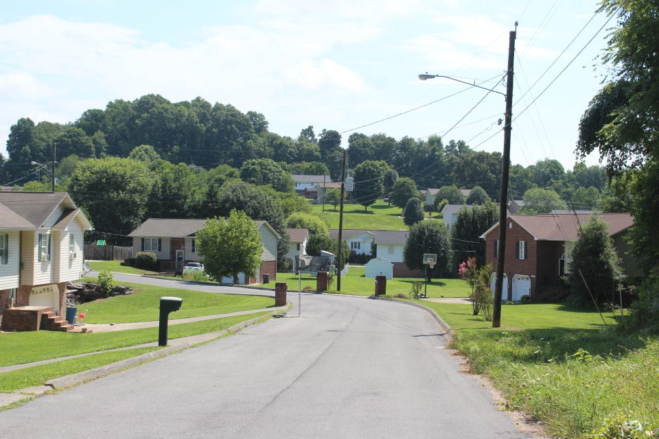 Photo #16: 425 Creekside Drive