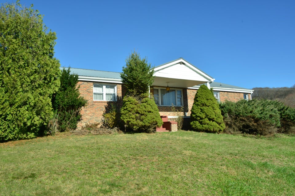 Photo #1: 6333 Horizon Road