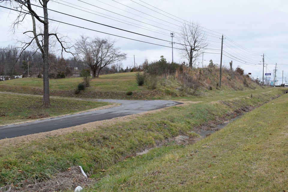Photo #8: 4439 Bristol Highway