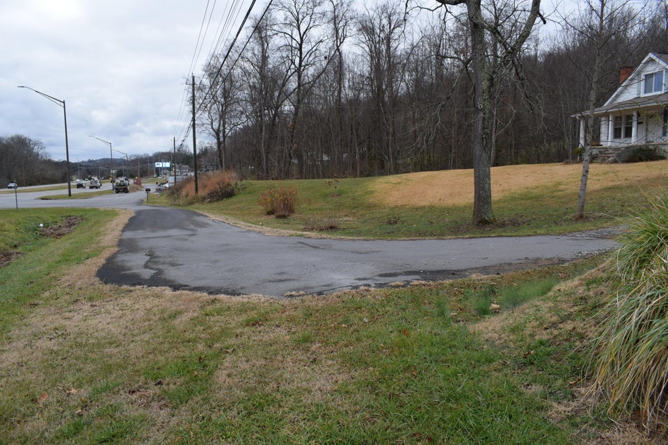 Photo #12: 4439 Bristol Highway