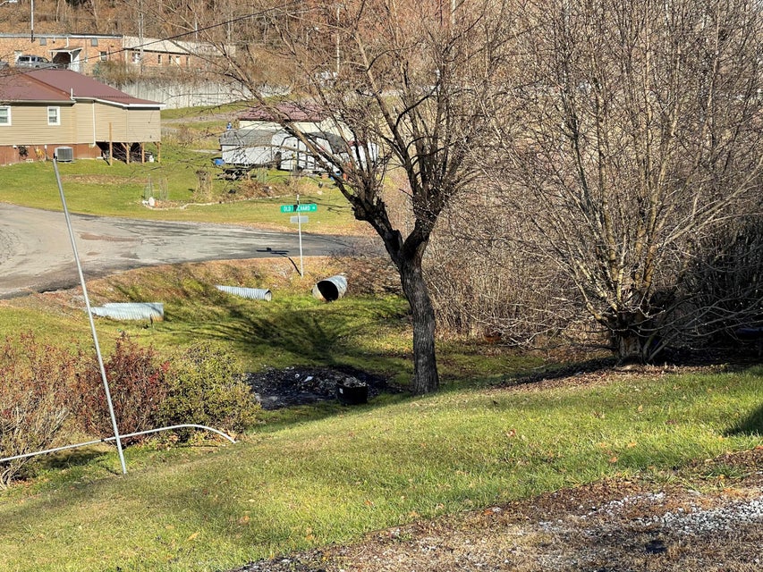 Photo #3: 241 Hughes Hollow Hollow