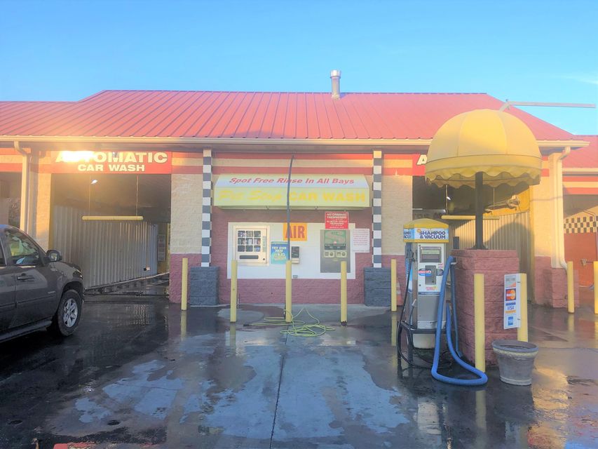 Photo #6: 2530 E. Oakland Ave