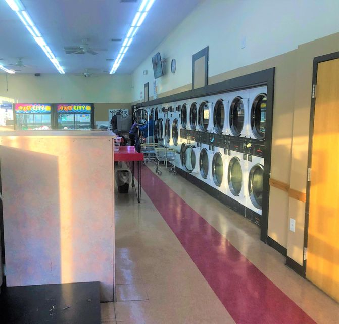 Photo #13: 2530 E. Oakland Ave