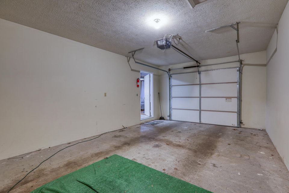 Photo #33: 2604/2608 Mayfield Drive