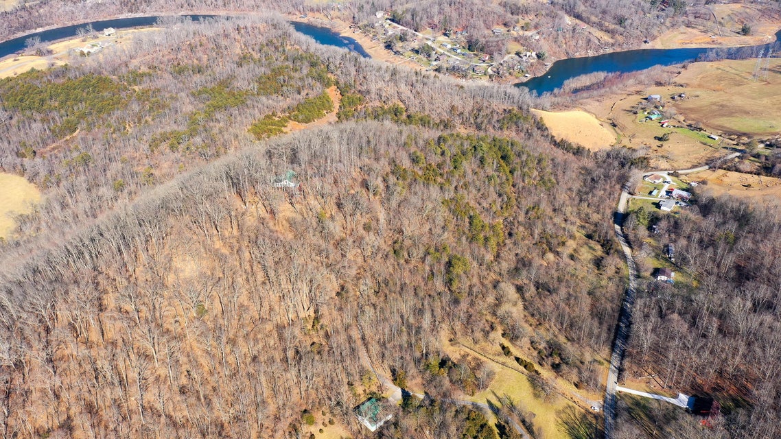 Photo #3: 1225 Hunting Hill Road