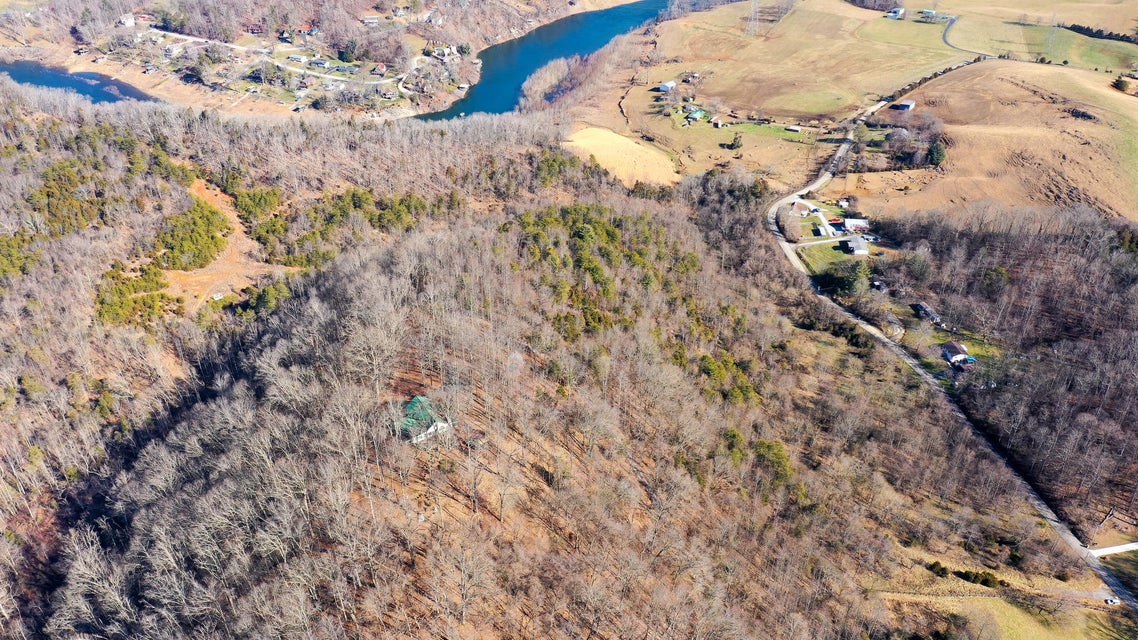 Photo #7: 1225 Hunting Hill Road