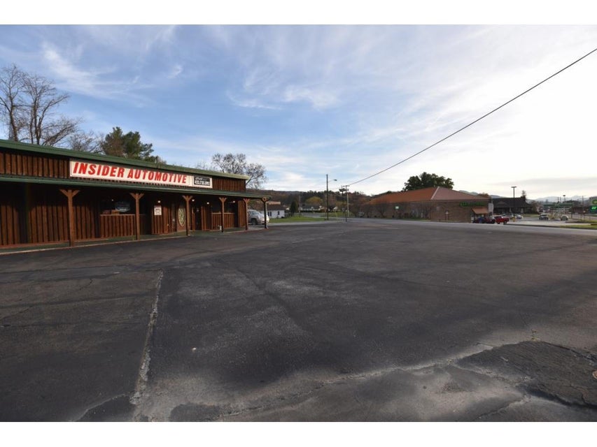 Photo #4: 1104 Main Avenue