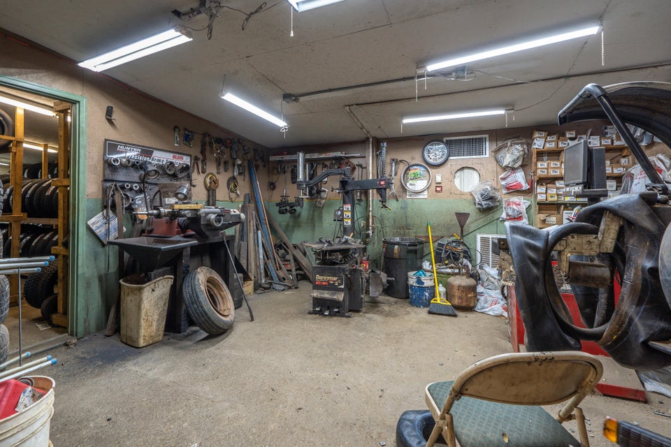 Photo #9: 15630 Andrew Johnson Highway