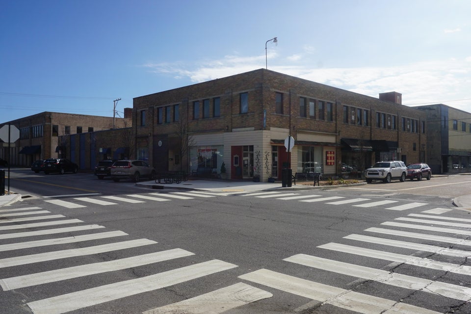 Photo #8: 201-217 New Street