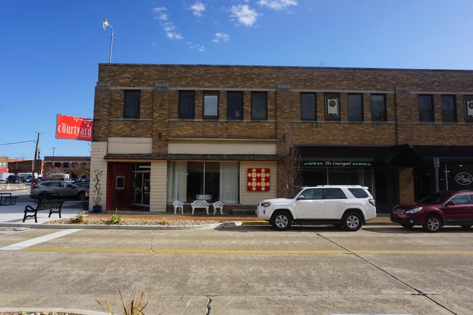 Photo #10: 201-217 New Street