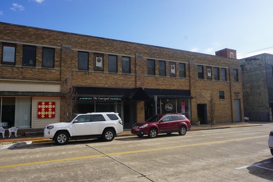 Photo #11: 201-217 New Street