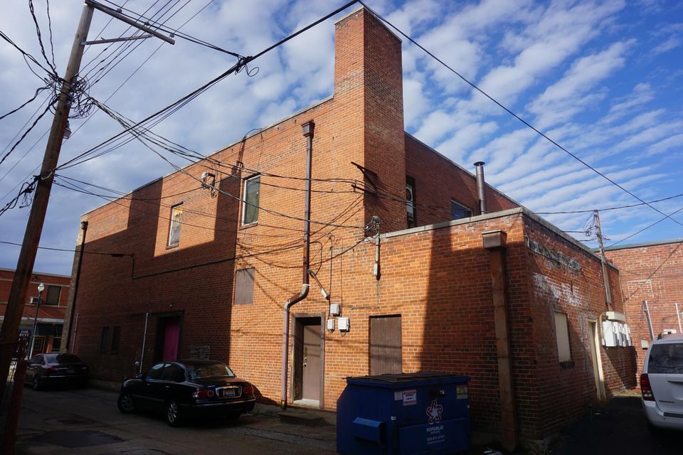 Photo #14: 201-217 New Street