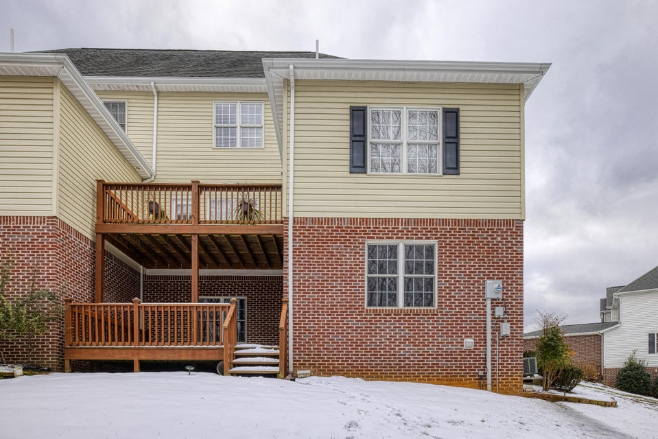 Photo #6: 342 Pinehurst Court