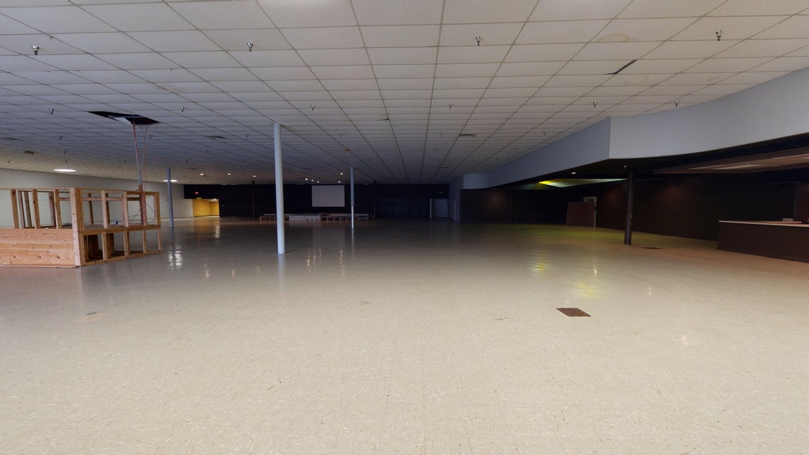 Photo #2: 4540 University Boulevard