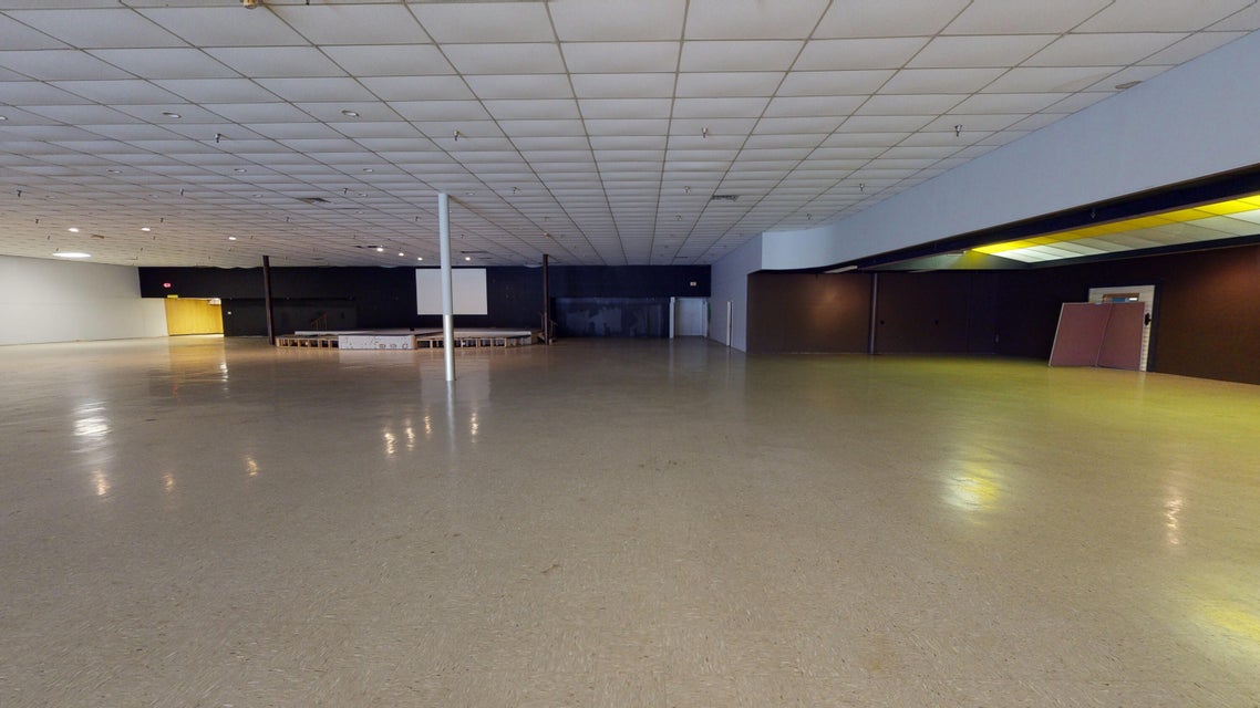 Photo #3: 4540 University Boulevard