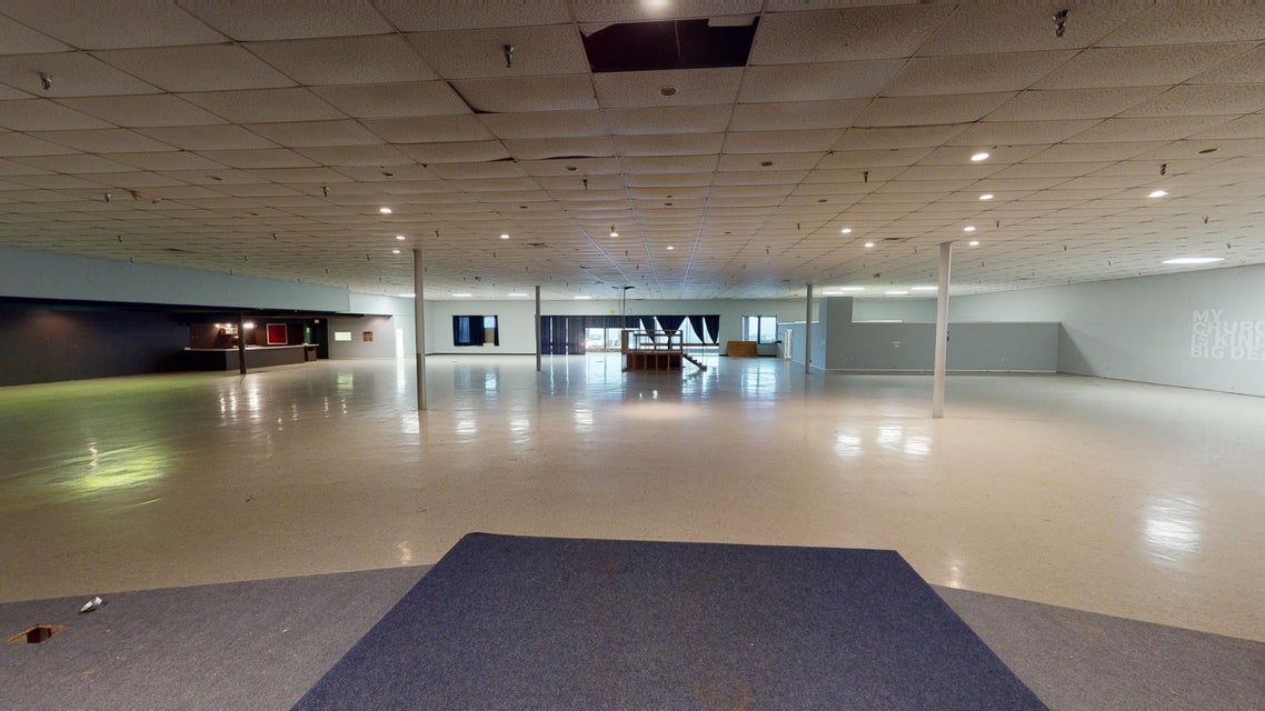 Photo #9: 4540 University Boulevard