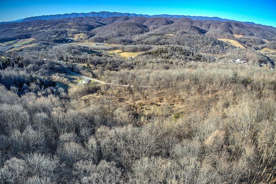 Photo #5: 1100 Highridge Drive