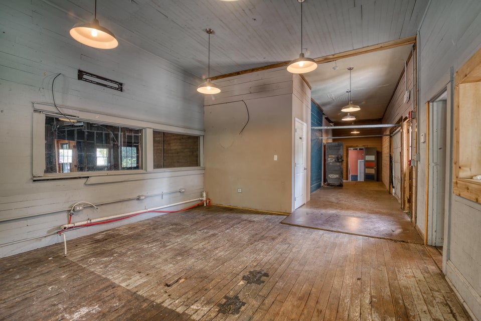 Photo #11: 350 Park Street