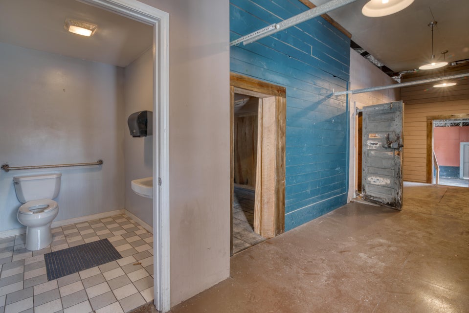 Photo #13: 350 Park Street