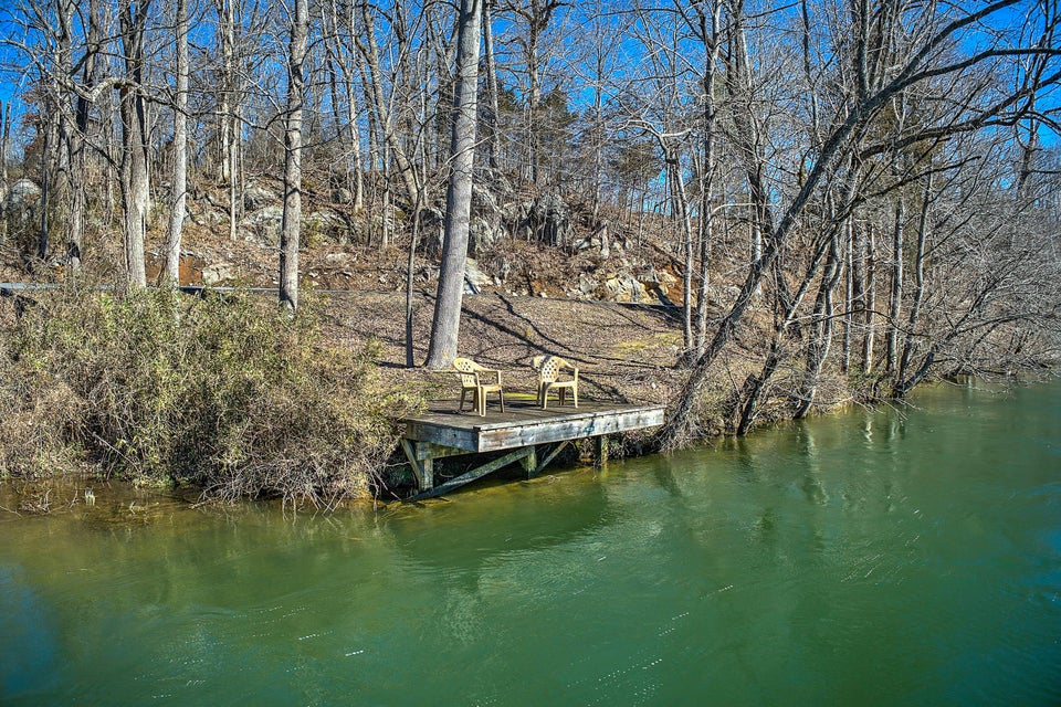 Photo #23: 320 Rock Ledge