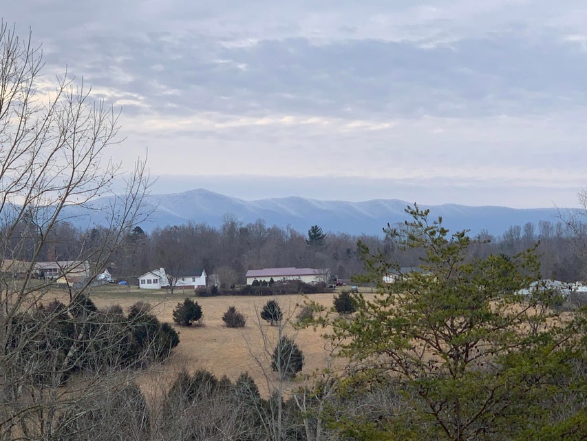 Photo #25: 320 Rock Ledge