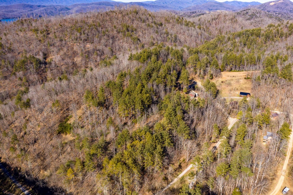 Photo #7: 822 Sugar Hollow Road