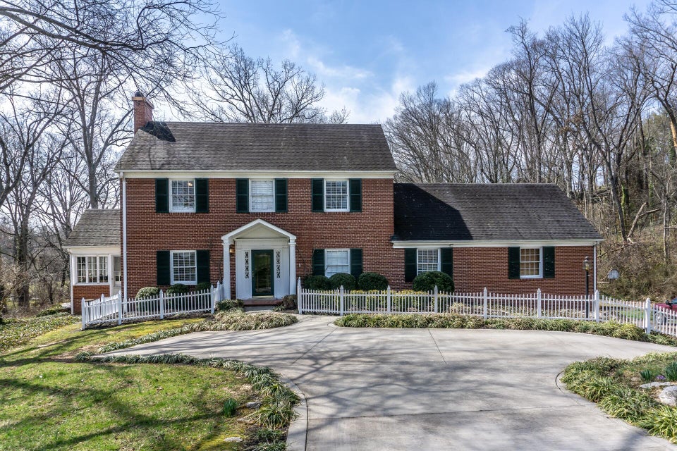 Photo #1: 900 Tusculum Boulevard